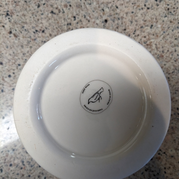 ANTHROPOLOLGIE/ "R" Coffee Mug with Gold Detailing - Picture 4 of 7